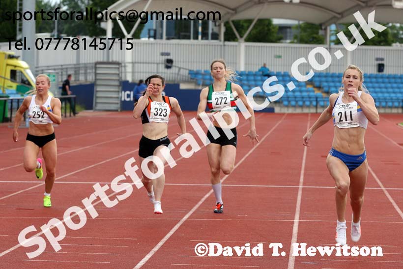 Senior womens 200 metres, Northern Senior and Under-20s Champs., SportsCity, Manchester. Photo: David T. Hewitson/Sports for All Pics